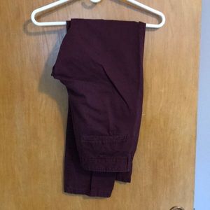 Men’s maroon khakis/chinos